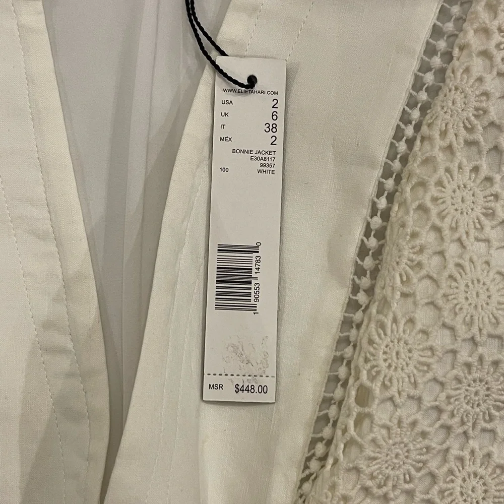 Elie Tahari Women’s Linen Blazer, White with cream crochet, NWT, Size 2 crisp